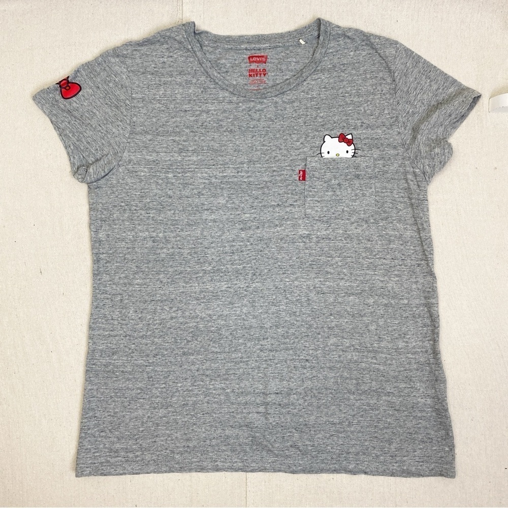 Levi’s Hello Kitty Tee